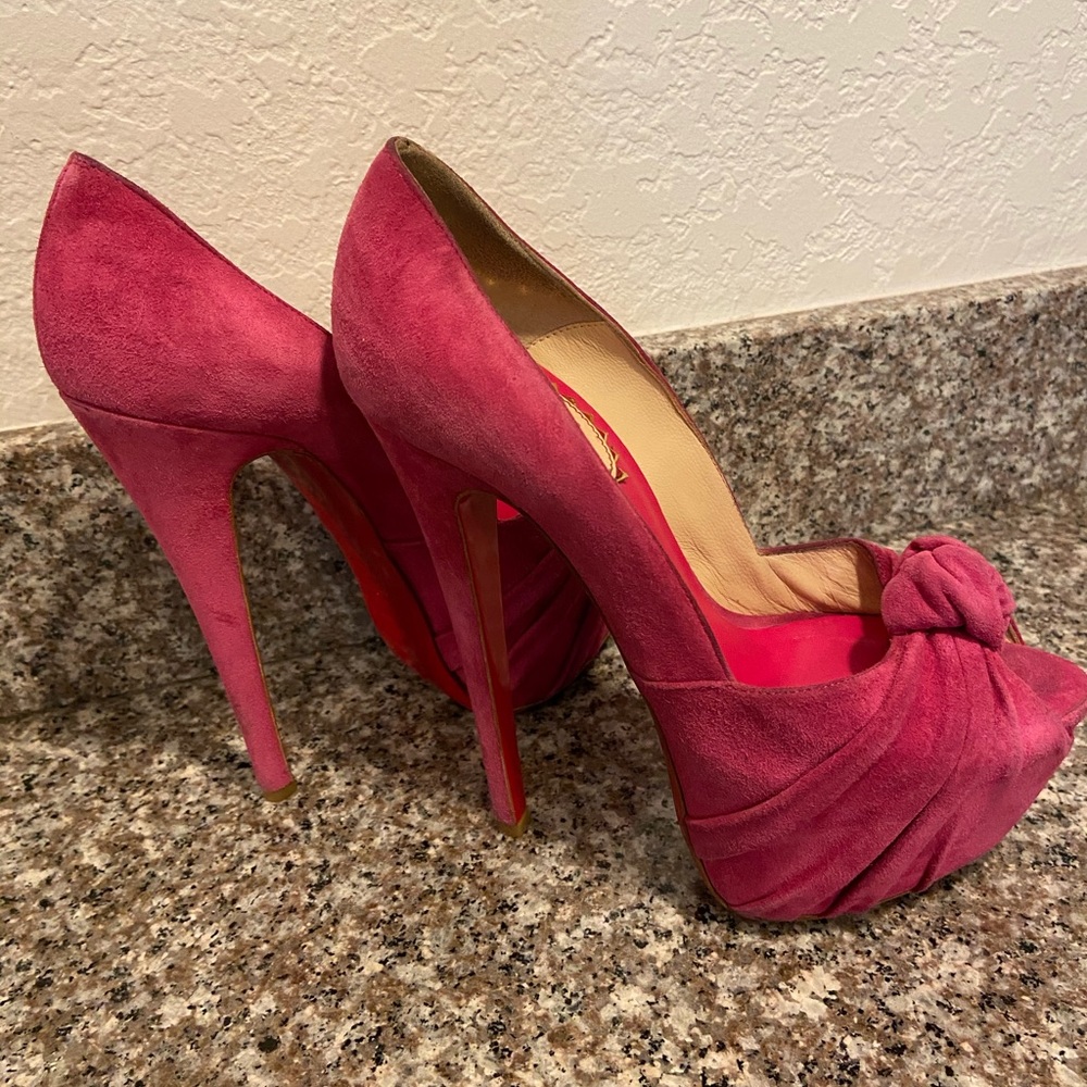 SOLD Christian Louboutin Lady Gres Pink Heels 36